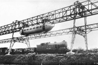 railtarget.cz/osobni-doprava/sileny-krizenec-vlaku-a-letadla-mel-letat-nad-mesty-jeho-genialni-autor-skoncil-jako-nuzny-bylinkar-11546.html